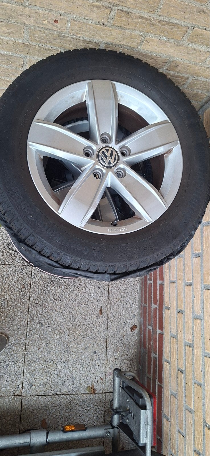 16 inch Winterbanden met velgen voor Volkswagen, Ophalen, Gebruikt, 16 inch, Banden en Velgen