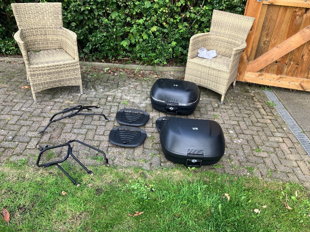 motorkoffer 2 stuks Moto Detail ( 42 liter ), Motoren, Ophalen, Gebruikt