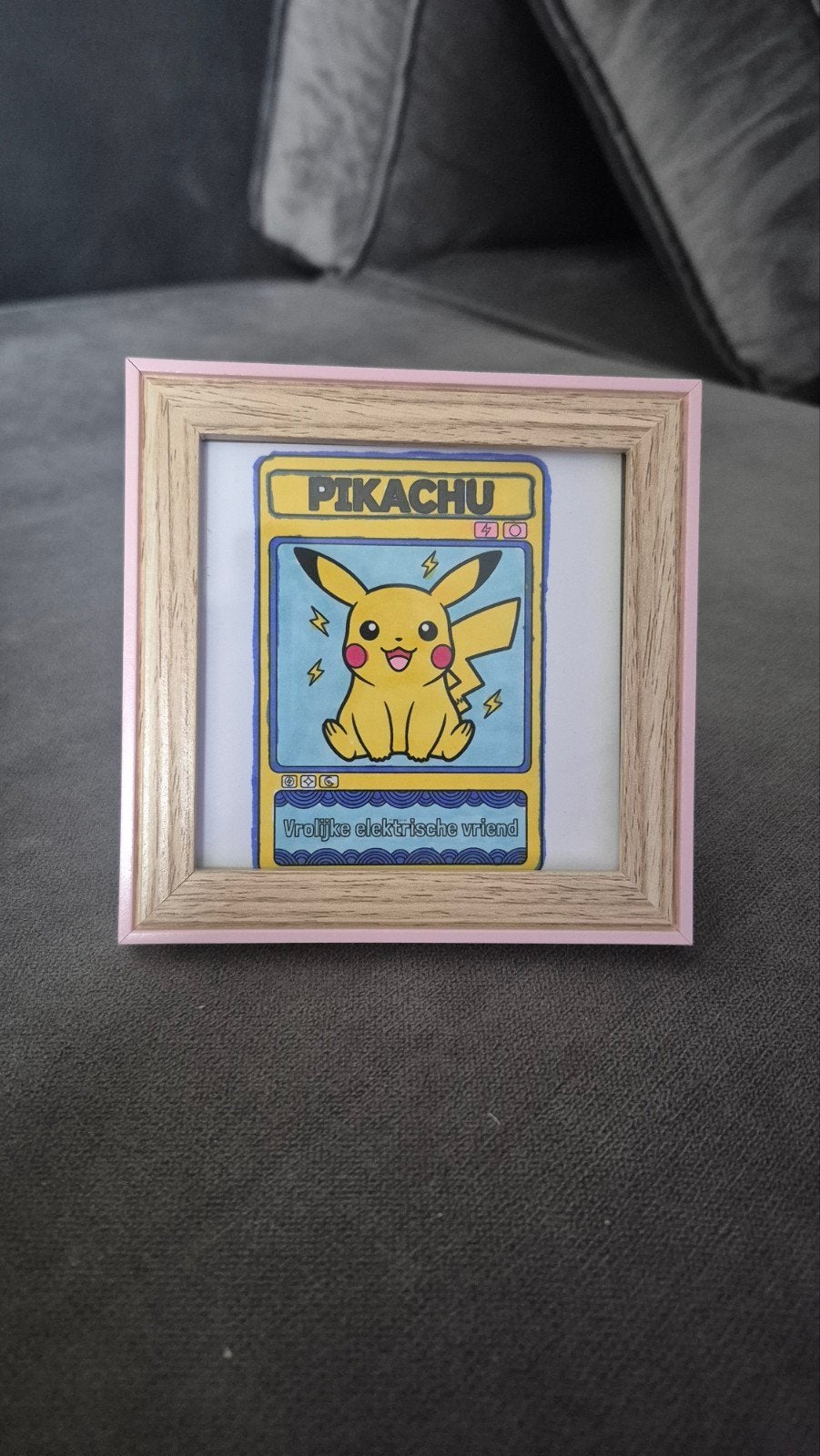 Pikachu tekening in fotolijst, Ophalen of Verzenden, Nieuw, Overige typen