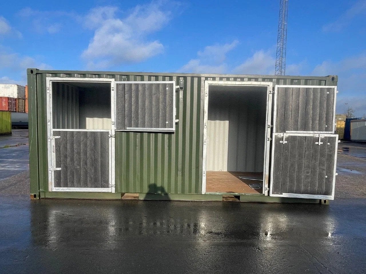 VERNOOY 20ft 8.6 PAARDENBOX CONTAINER 104090, Dave Vernooij, Dave@vernooy.nl, Kellensedwarsweg 9
4004 JC  Tiel