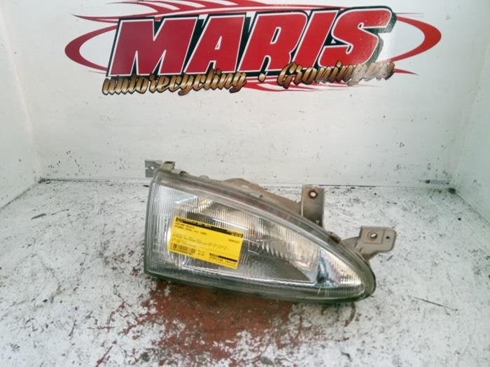 Koplamp rechts van een Hyundai Excel, Gebruikt, -, -, Ophalen of Verzenden
