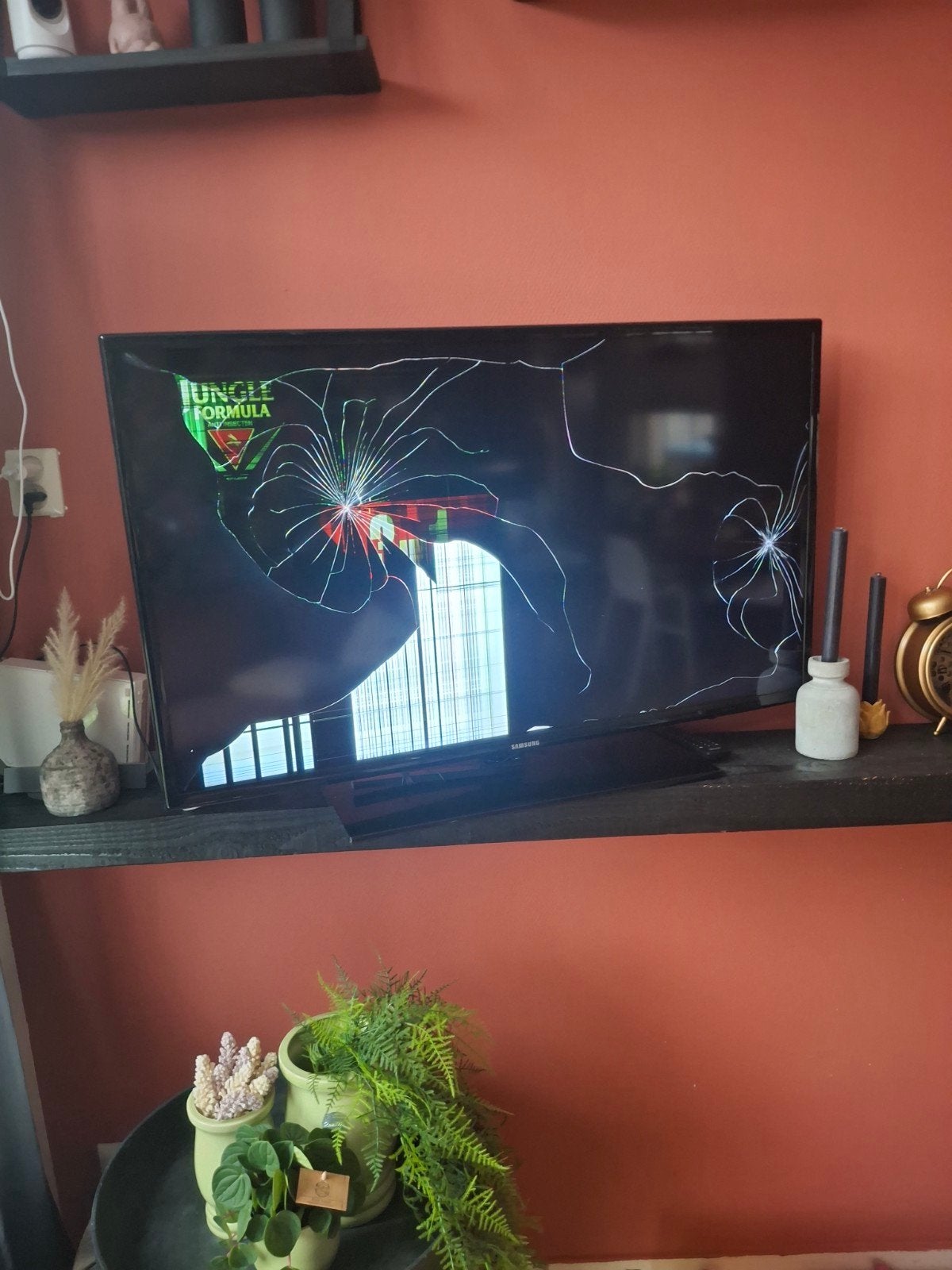 Samsung TV met gebarsten scherm (defect), Audio, Tv en Foto, Televisies, Ophalen, 50 Hz, Samsung, 100 cm of meer