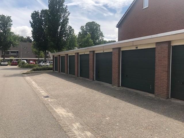 TE HUUR Ruime garagebox te Zoetemeer, Facet Vastgoed, Info@facetvastgoed.nl, Stephensonstraat 45, 2723RM, Zoetermeer
