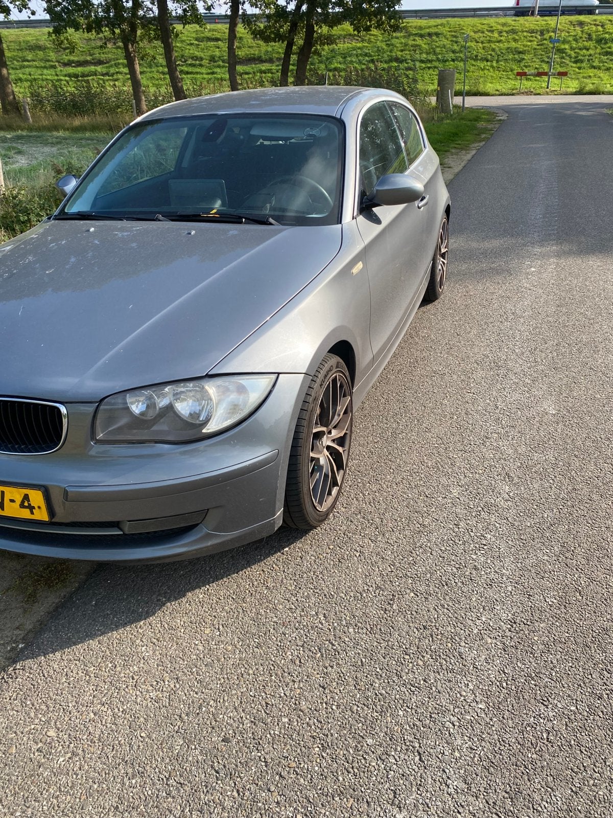 BMW 1-Serie 1.6 I 116 3DR 2009 Grijs, Auto's, 1-Serie, 1599 cc, 4 cilinders, 4 stoelen