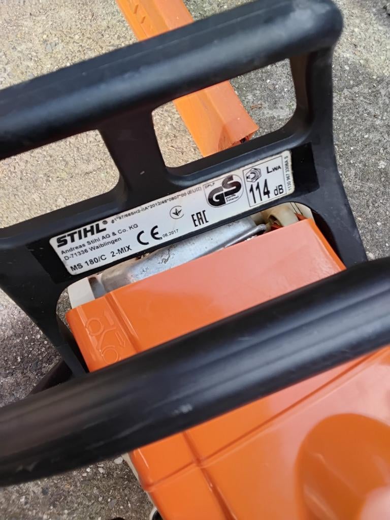 Motor kettingzaag, Ophalen, Benzine