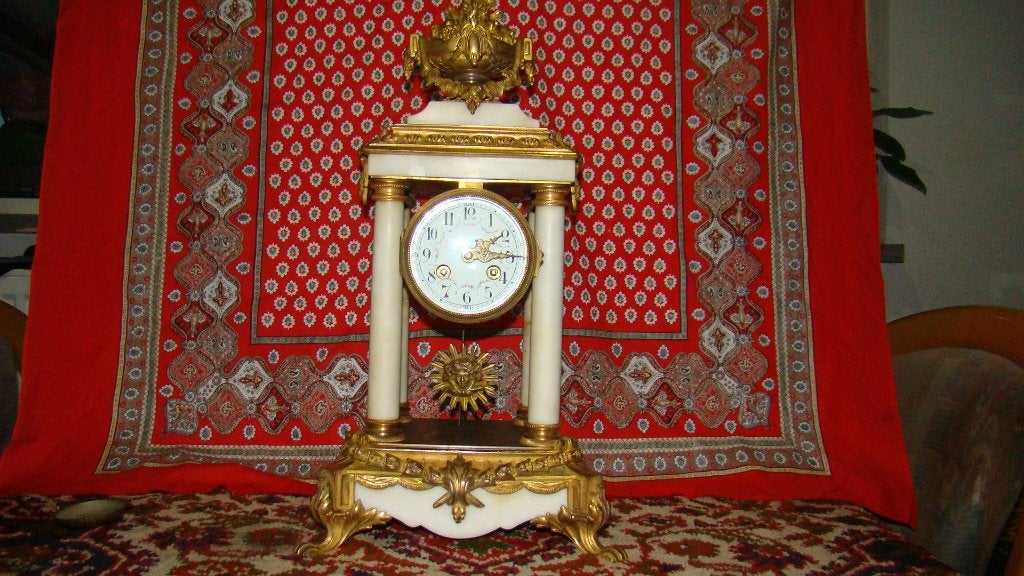 Antieke marmeren en bronzen pendule, Antiek en Kunst, Antiek | Klokken, Ophalen of Verzenden