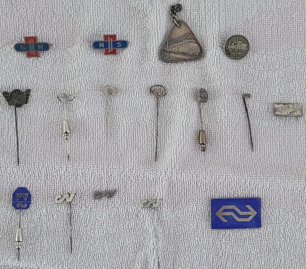 Vintage NS speldjes, Vakbond speldjes, ook los te koop, Verzamelen, Speldjes, Pins en Buttons, Ophalen of Verzenden, Gebruikt