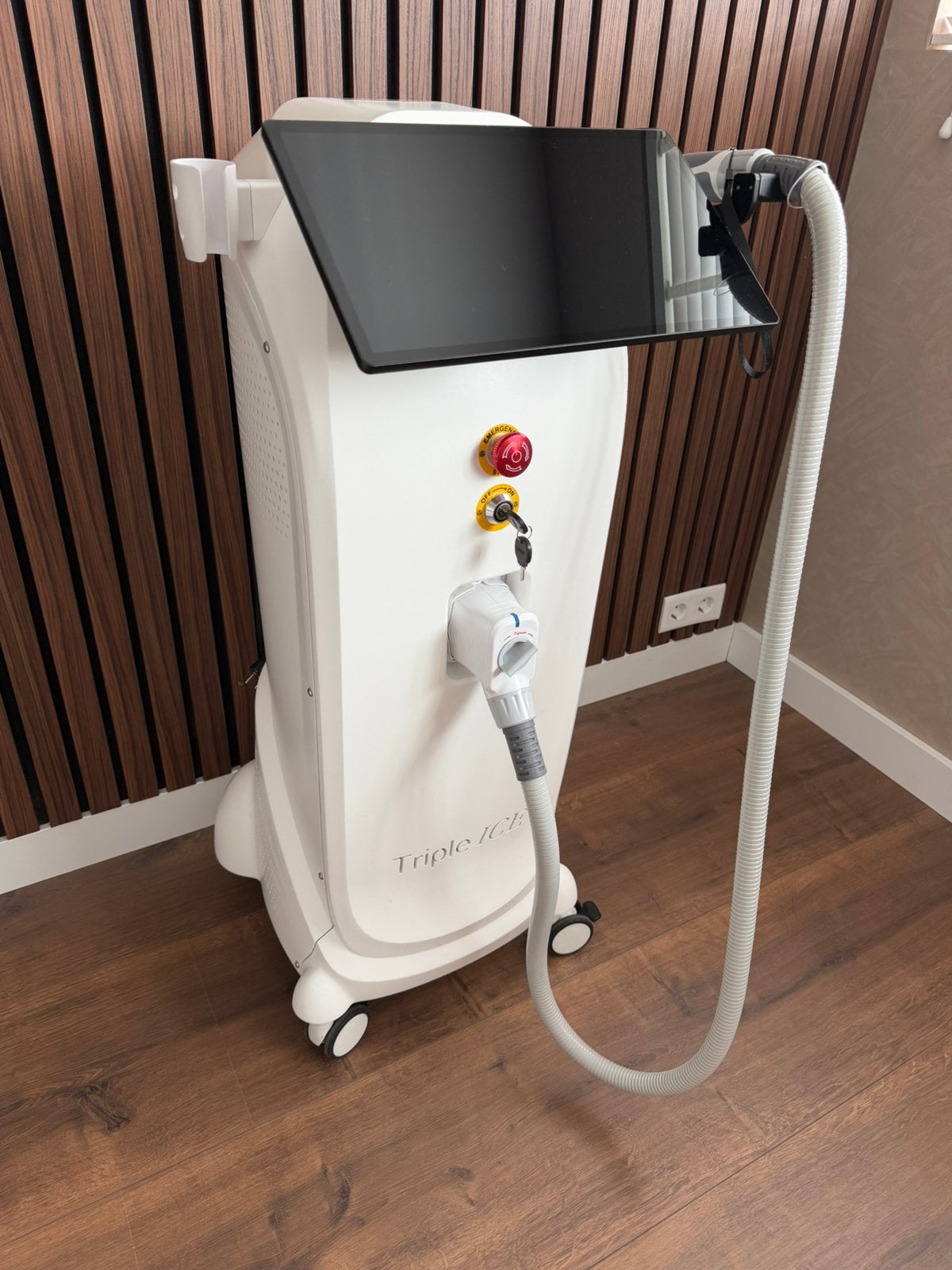Triple ICE NEO professionele diode laser nauwelijks gebruikt, Ophalen, Zo goed als nieuw, Scheren en Epileren