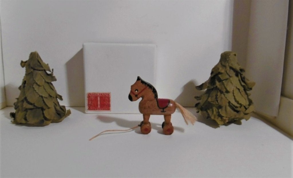 oud houten trek paardje speelgoed voor poppenhuis of popje, Verzenden, Poppenhuis