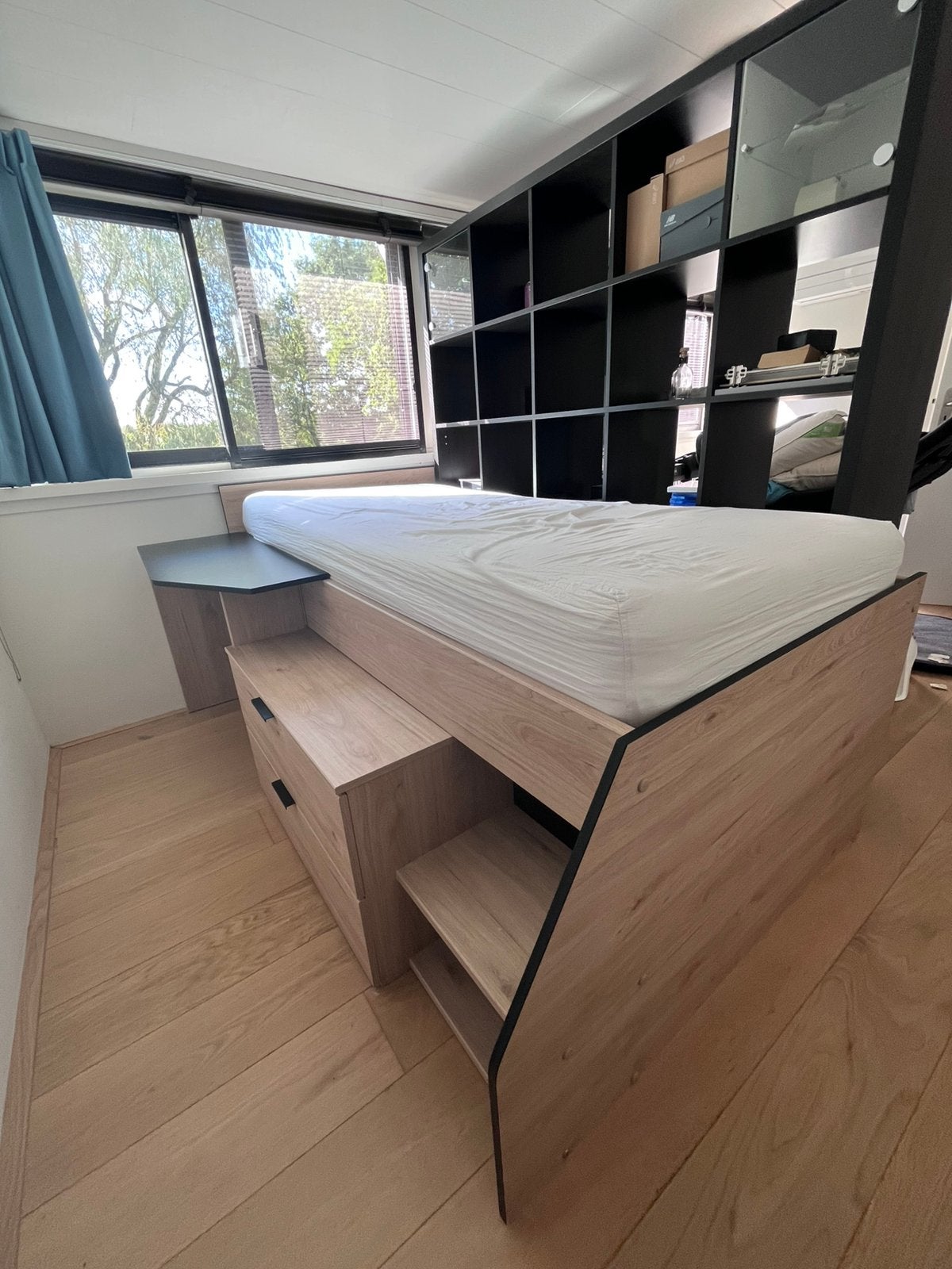 Nette halfhoogslaper 0,7m hoog, Huis en Inrichting, Ophalen, Met lades, 200 cm, Zo goed als nieuw