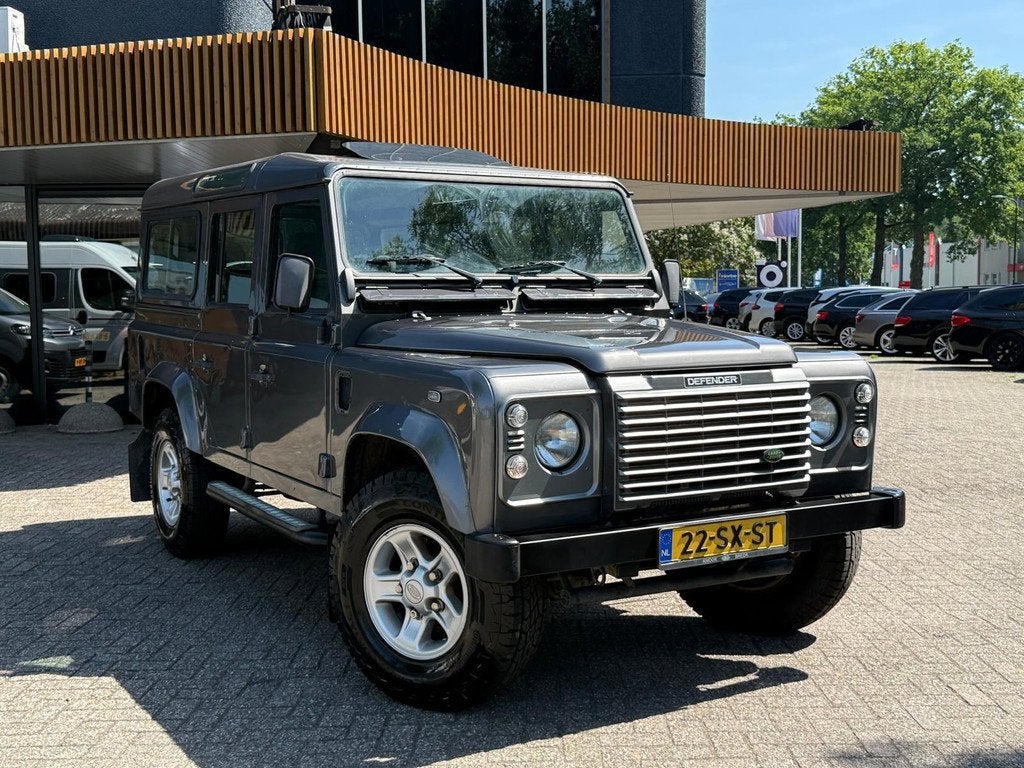 Land Rover Defender 2.5 TD5 110 SW XTech|Rijklaar!|9-Zits|Sc, Auto's, Land Rover, Gebruikt, Zwart, Leder en Stof, 122 pk