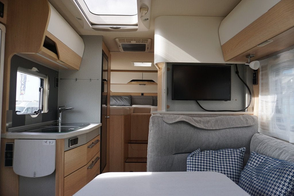 Hymer B MC T 580 Mercedes (bj 2022), Caravans en Kamperen, Campers, Automaat, TV, 6 tot 7 meter, Bedrijf
