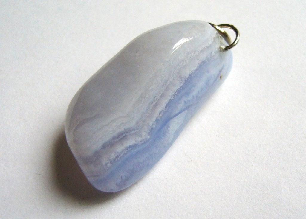 chalcedoon blauwe hanger edelsteen mineraal calcedoon blauw, Blauw, Ophalen of Verzenden, Zo goed als nieuw, Steen of Mineraal