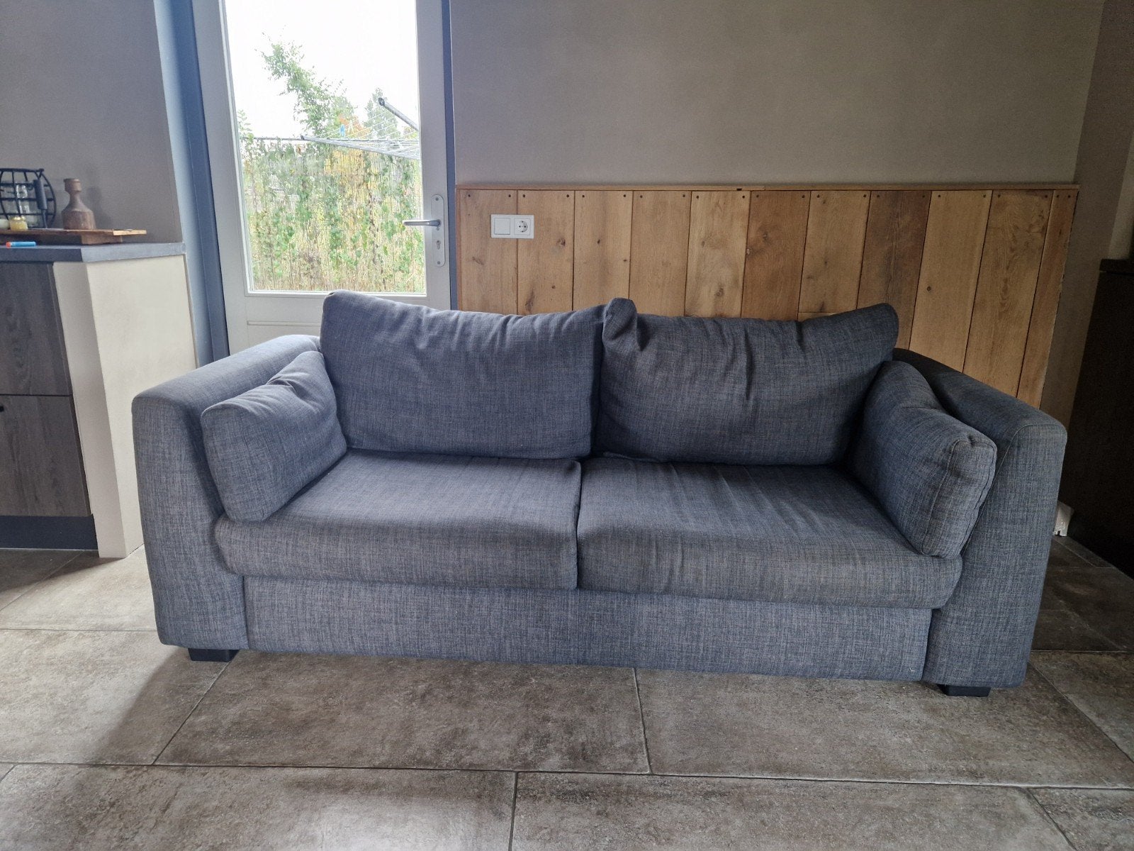 Comfortabele grijze driezitsbank - 210x100x70 cm, Ophalen, Gebruikt, Driepersoons, 75 tot 100 cm