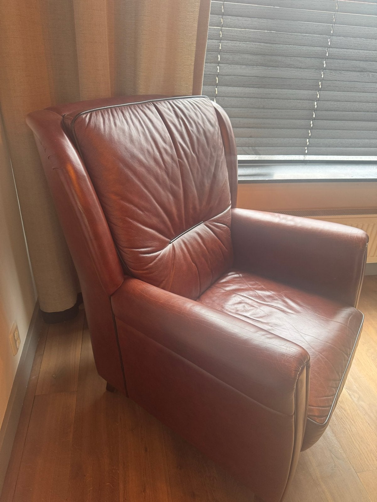 Comfortabele leren fauteuil - Klassiek bruin design, Huis en Inrichting, Ophalen, Gebruikt, Leer, 75 tot 100 cm
