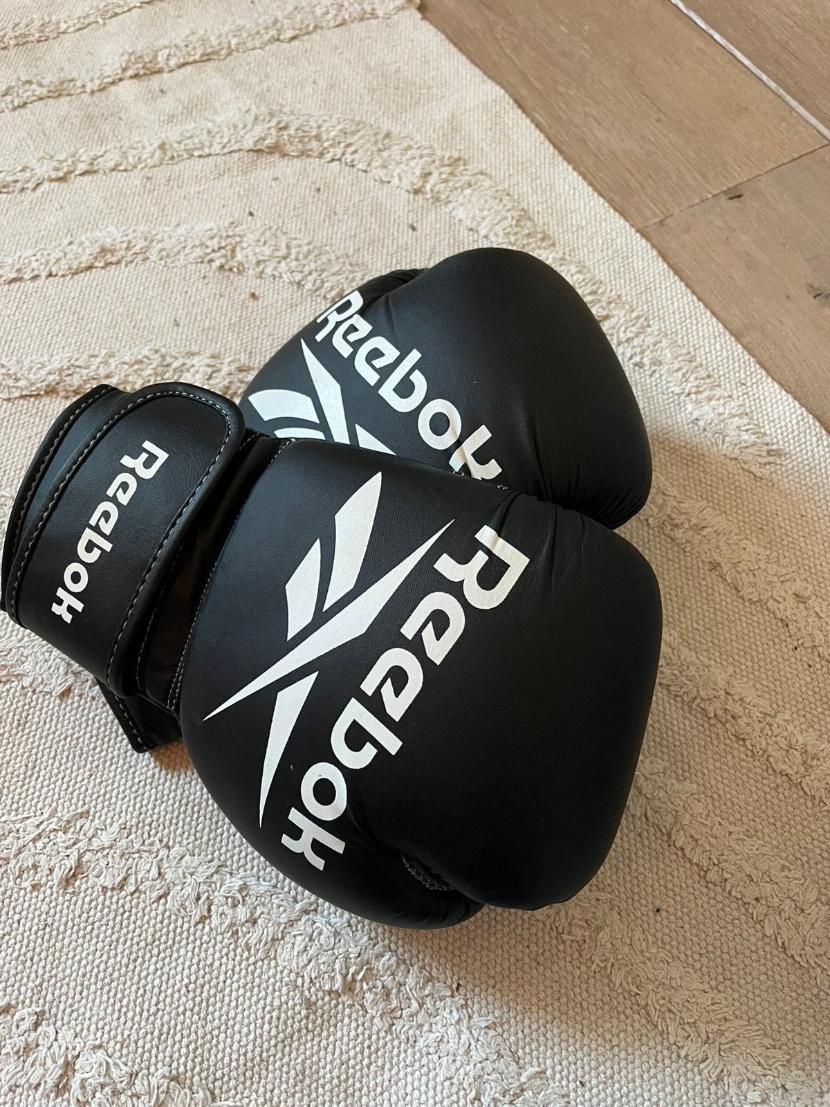 Boks handschoenen, Ophalen of Verzenden, Zo goed als nieuw, Bokshandschoenen