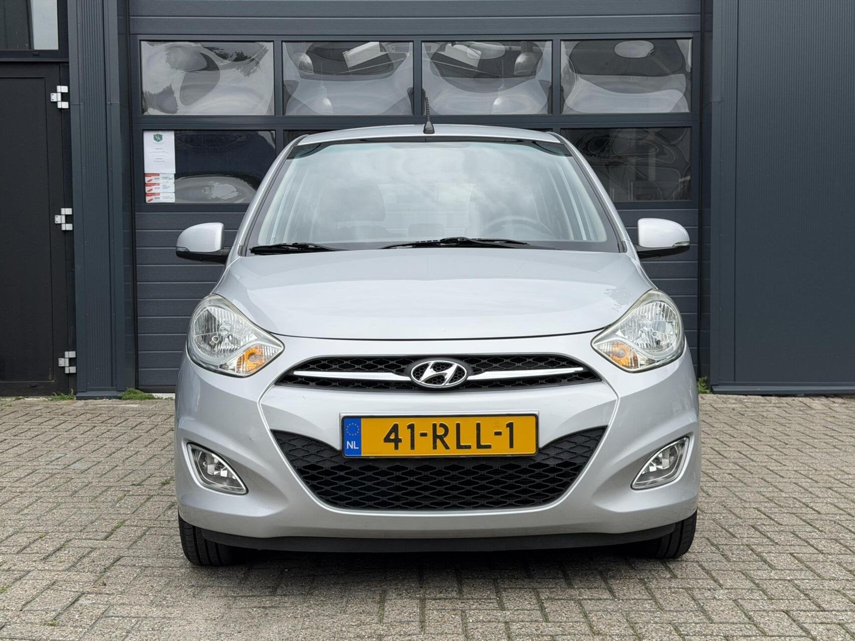 Foto 2 van Hyundai i10 1.2 i-Motion | Dealer ODH | Elek ramen | Zuinig