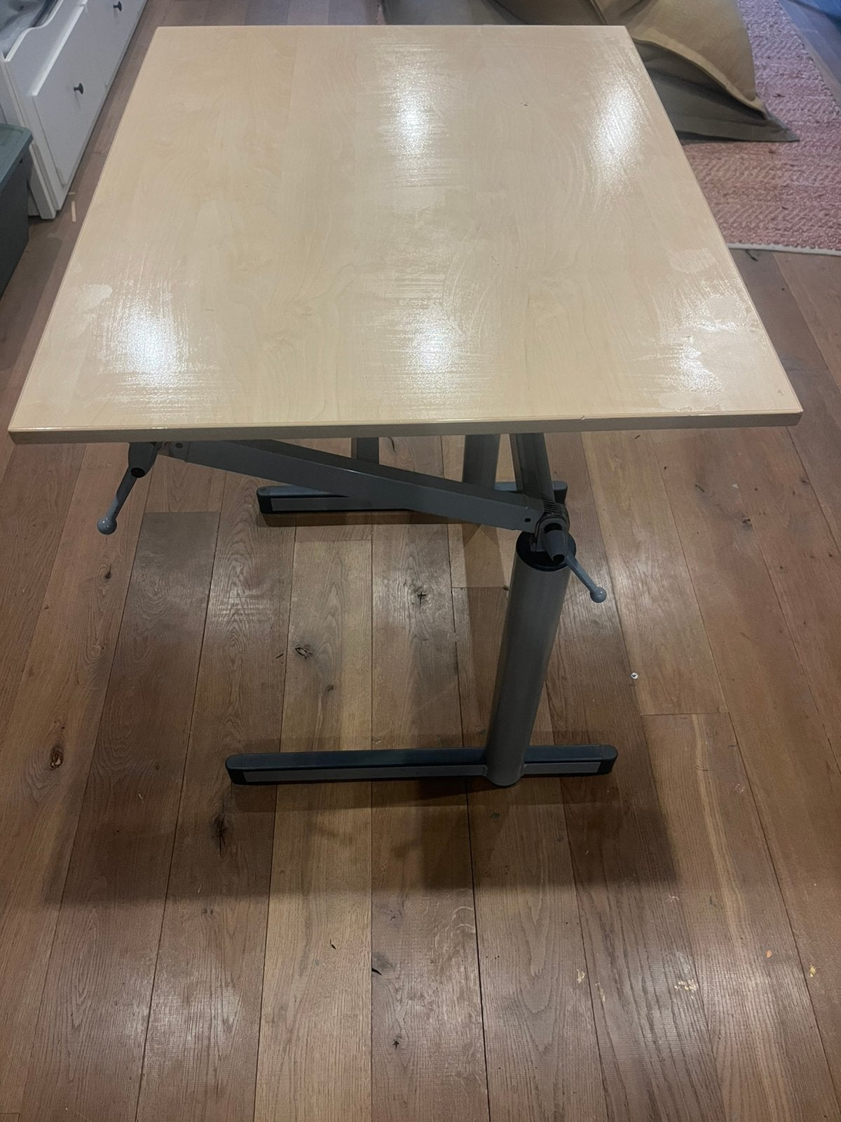Een in perfecte staat, tekentafel, Ophalen, Zo goed als nieuw, Minder dan 130 cm
