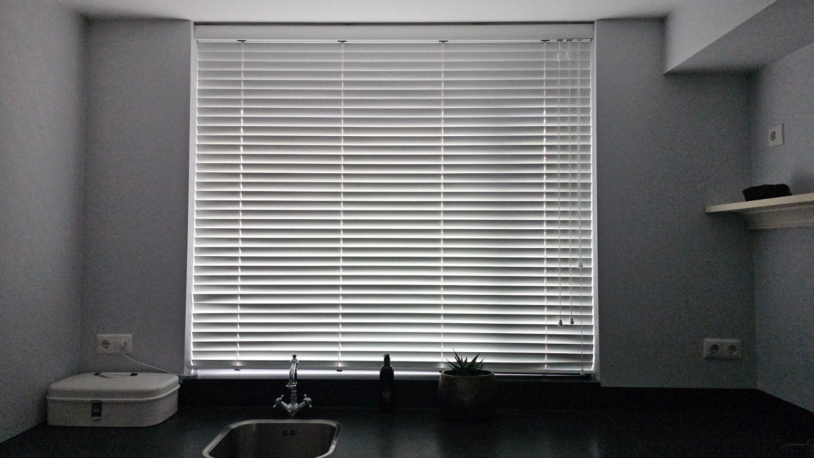 Mooie luxaflex, neutrale tint, Luxaflex, Ophalen