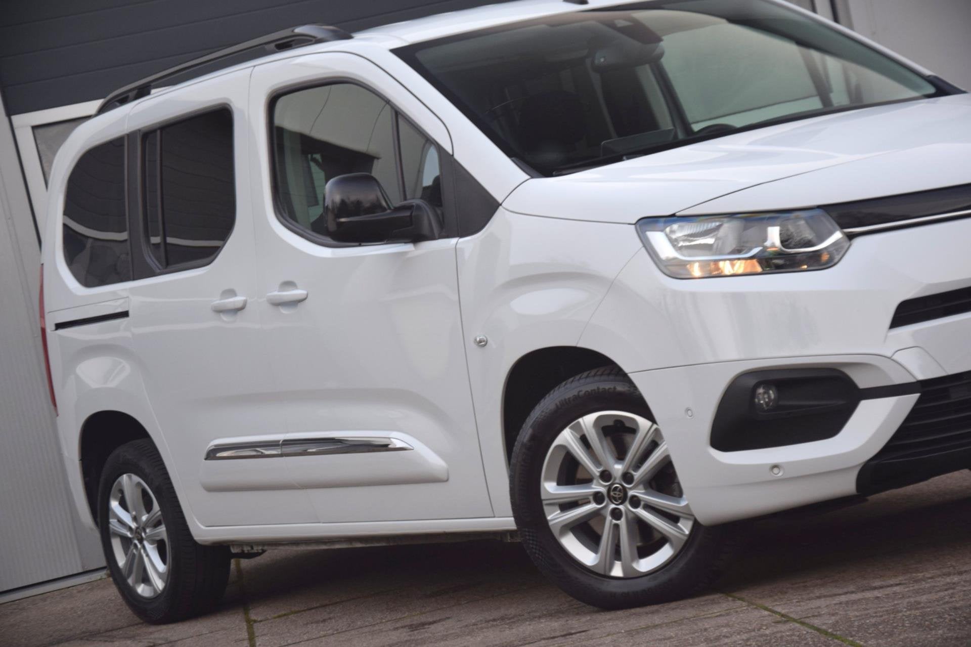 Toyota PROACE CITY Verso 1.2 Turbo Active Automaat/Camera/Na, Gebruikt, 1199 cc, Wit, Origineel Nederlands