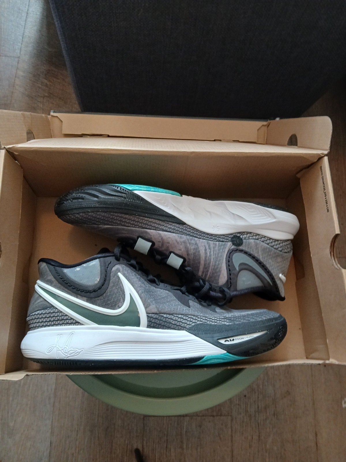 Nike Kyrie 8 - Maat 46 - Nieuw, Kleding | Heren, Overige kleuren, Nike, Nieuw, Ophalen of Verzenden
