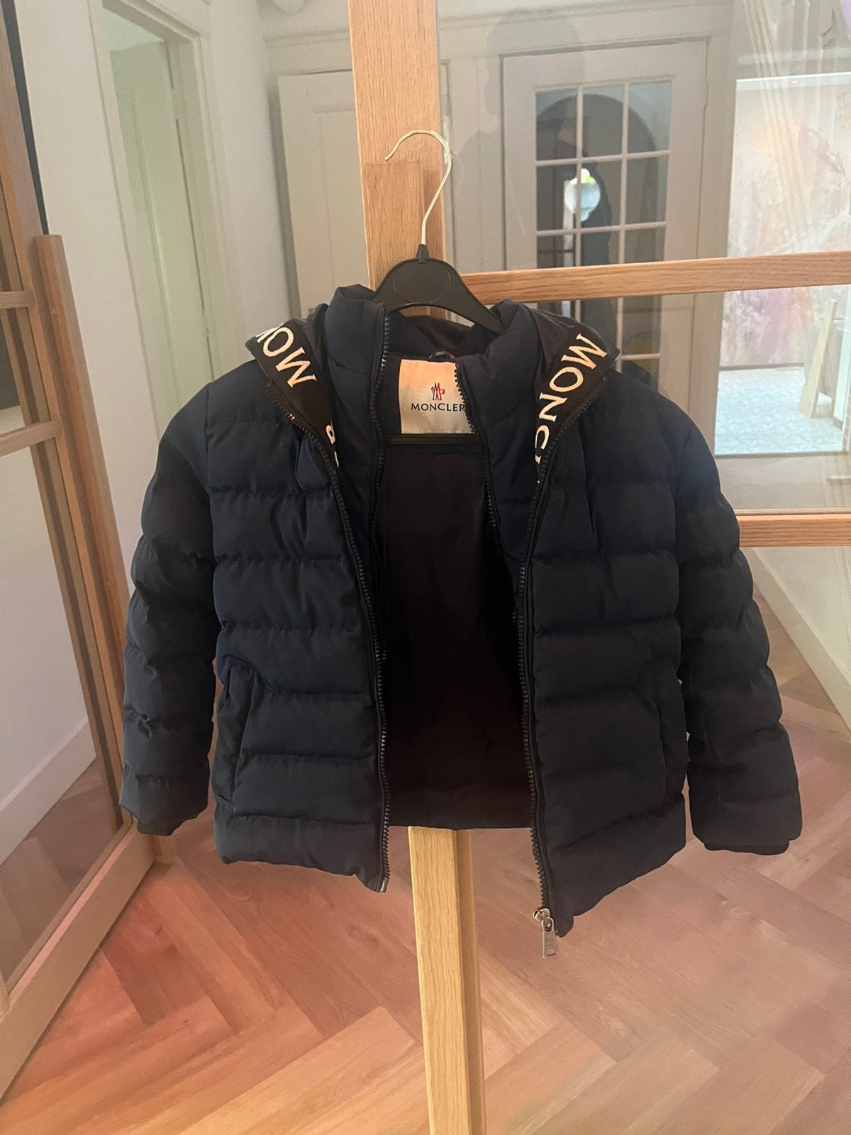 Moncler kinder jas, Kleding | Heren, Jassen | Winter, Ophalen of Verzenden, Zo goed als nieuw, Overige maten, Zwart