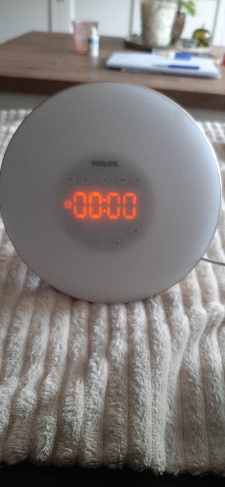 Philips Wake-up Light met FM radio en natuurgeluiden, Ophalen of Verzenden, Gebruikt, Digitaal