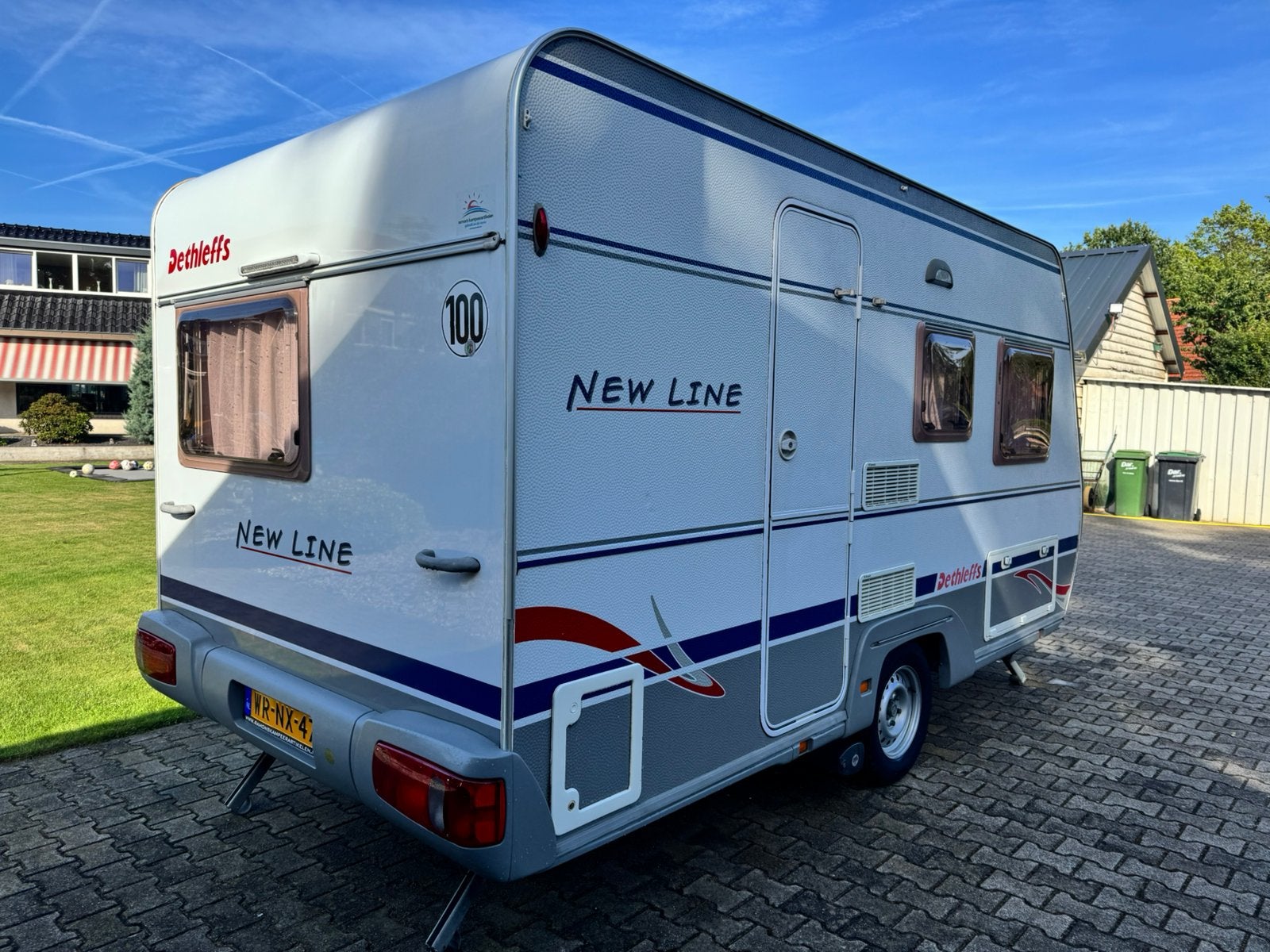 Prachtige DETHLEFFS NEW LINE 420 DB *mover*voortent+luifel*, Caravans en Kamperen, 750 - 1000 kg, _, Tot en met 4, Dwarsbed