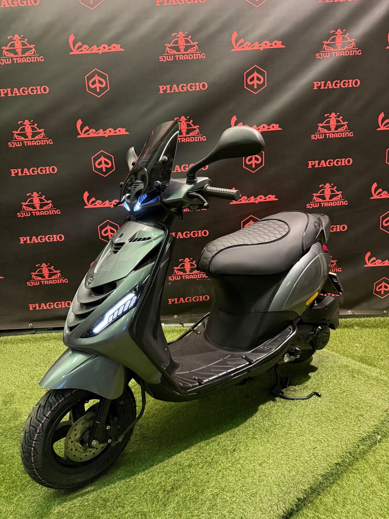 Piaggio Zip 2022 Brom! SP Agaat Grijs / RS Zadel / Garantie!, Ophalen of Verzenden, Zip