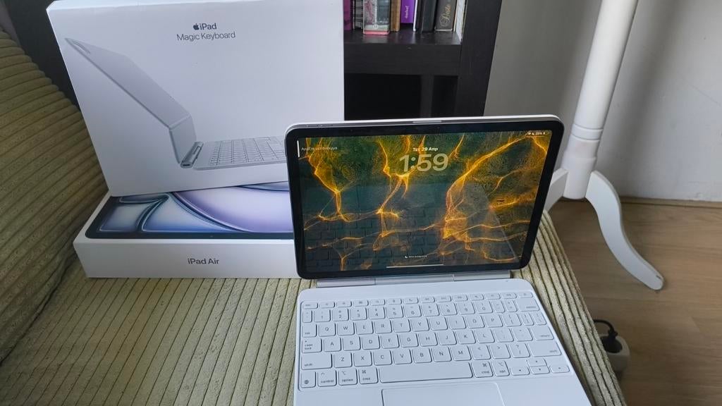 iPad Air 11-inch (M3) met Magic Keyboard - Zo goed als nieuw, Computers en Software, Apple iPads, Zo goed als nieuw, Apple iPad Air