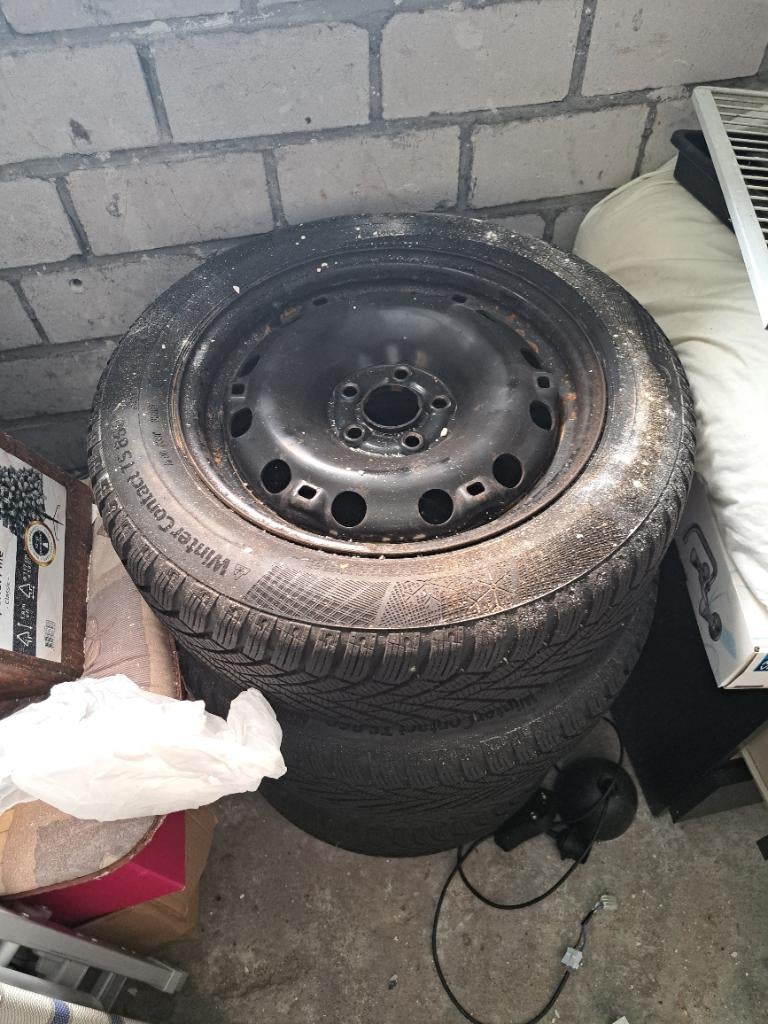 Winterbanden set vw polo, Auto-onderdelen, Banden en Velgen, 15 inch, Banden en Velgen, 185 mm, Winterbanden