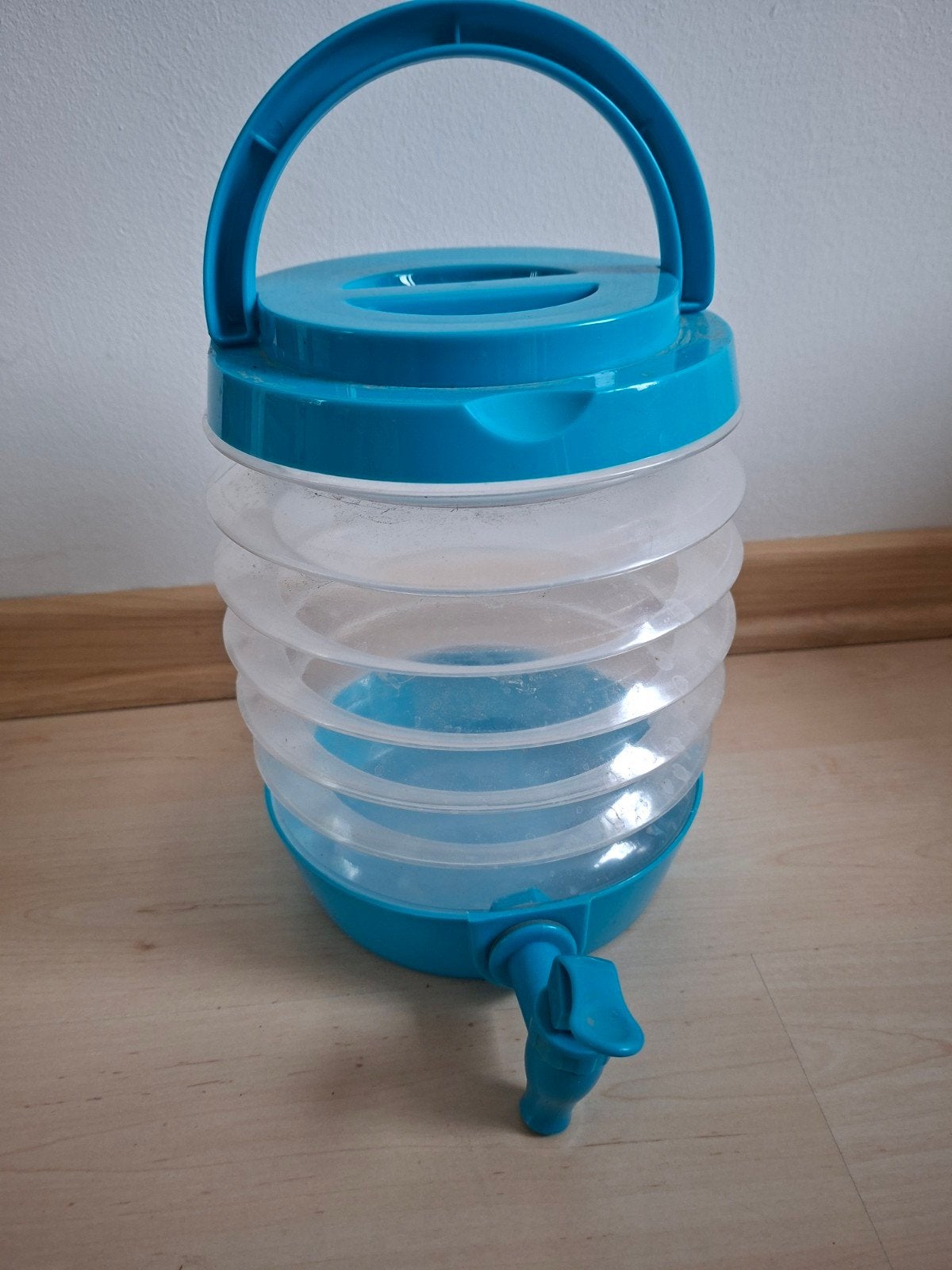 Opvouwbare Waterdispenser / Watertank - Ideaal voor Camping, Ophalen, Gebruikt