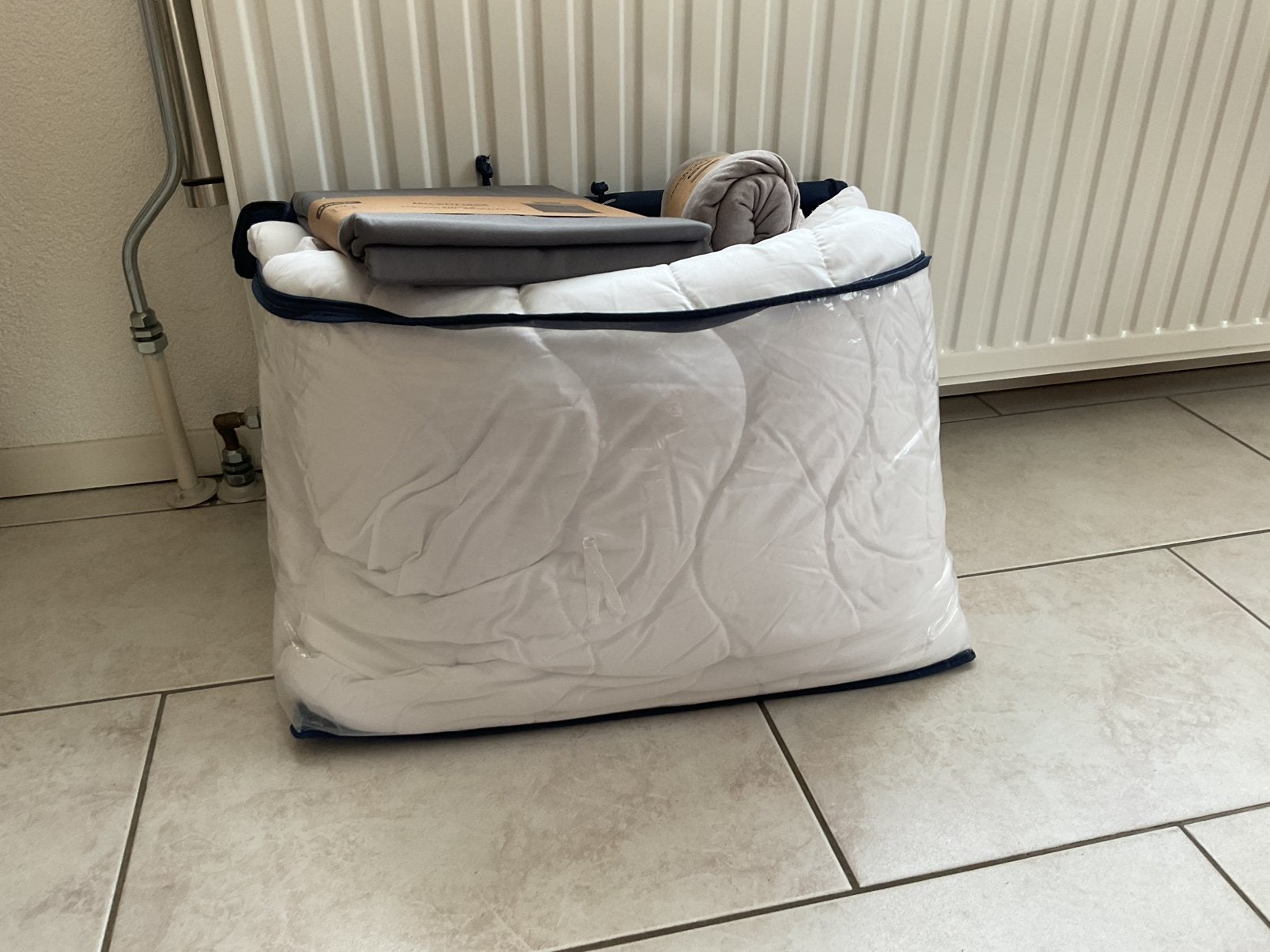 Dekbed Jysk Caterina, Janne en Kunna, Huis en Inrichting, Ophalen, Nieuw, Wit