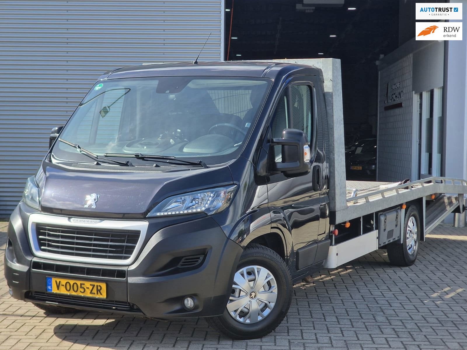 Peugeot Boxer 435 2.0 BlueHDI NIEUW.DRIEM|NIEUW. KOPPELING|D, Voorwielaandrijving, Dealer onderhouden, Gebruikt, 4 cilinders