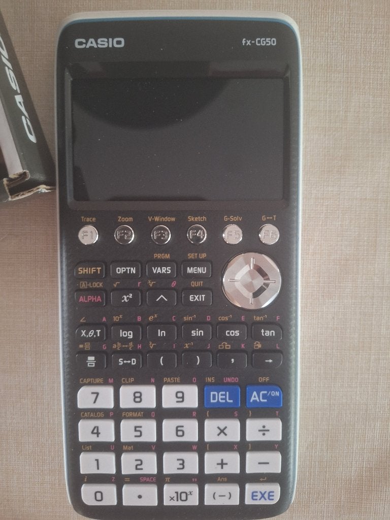 Grafische rekenmachine casio fx-cg50, Diversen, Rekenmachines, Ophalen, Grafische rekenmachine, Zo goed als nieuw