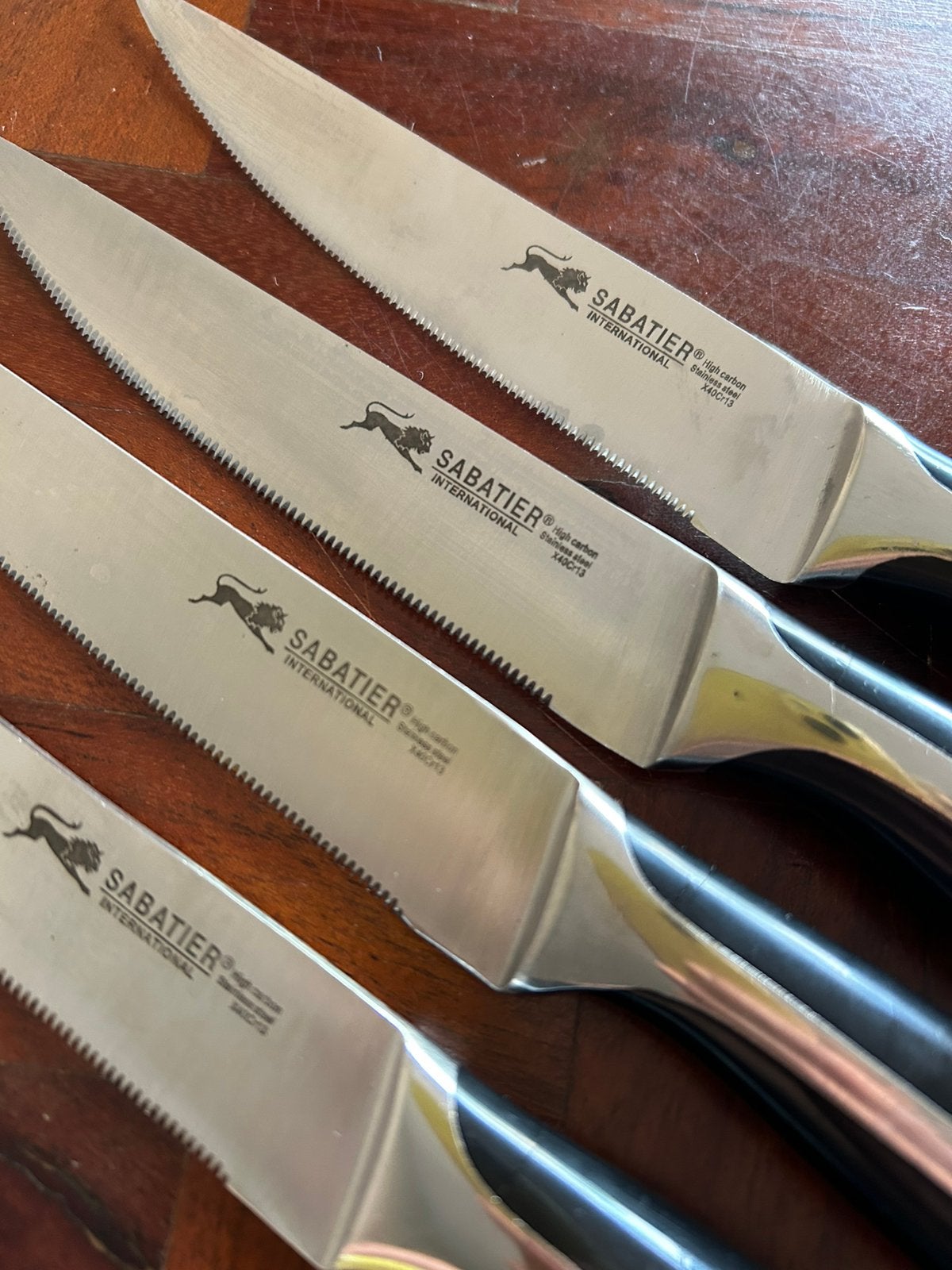 4 Sabatier steakmessen, Gebruikt, Ophalen of Verzenden, Rvs of Chroom, Messenset