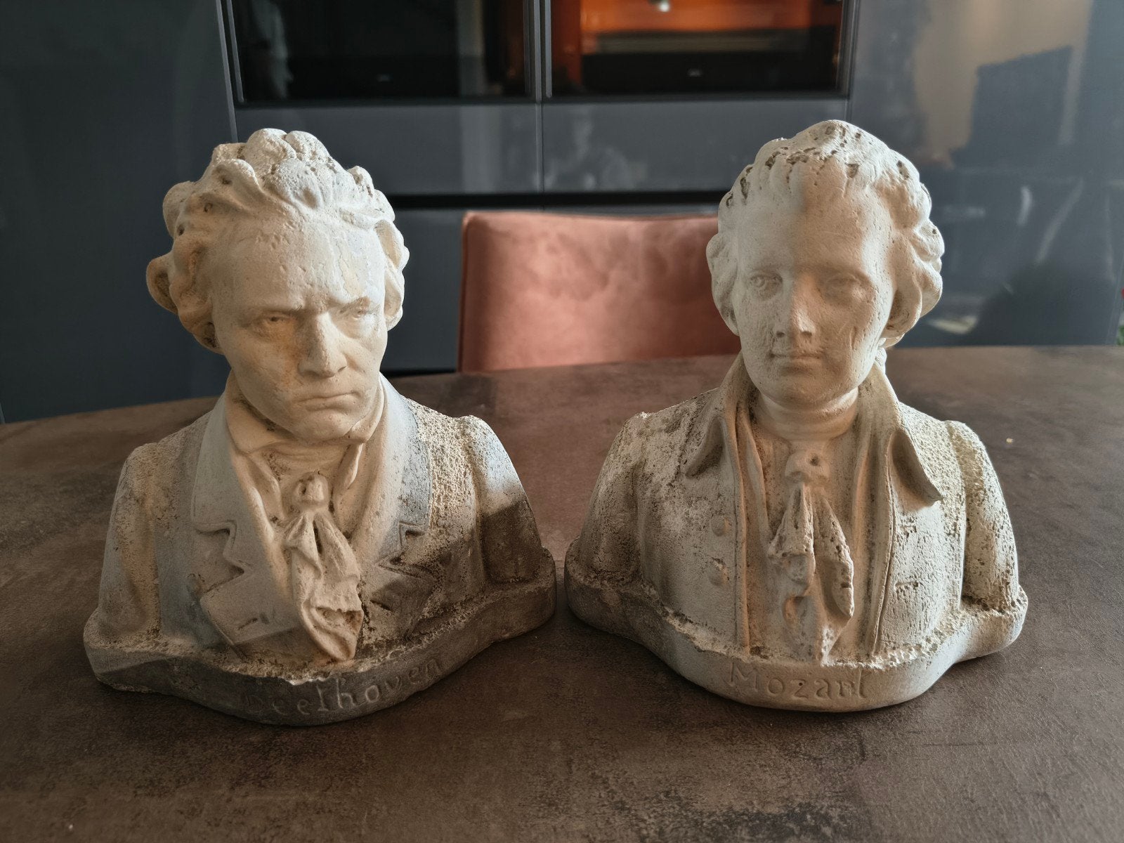 Mozart en Beethoven, Ophalen of Verzenden, Minder dan 20 cm, Grijs
