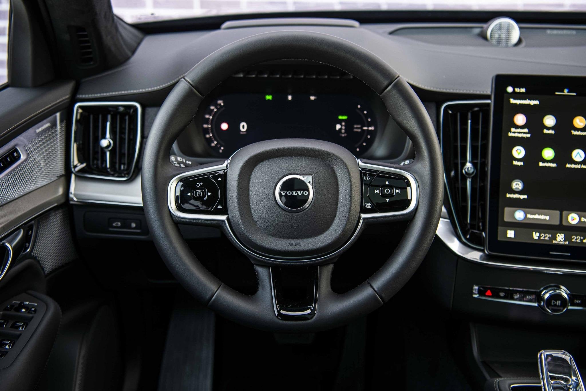 Volvo XC90 2.0 T8 Plug-in hybrid AWD Ultra Black Ed. Exec. |, 12 maanden, Gebruikt, Euro 6, 4 cilinders