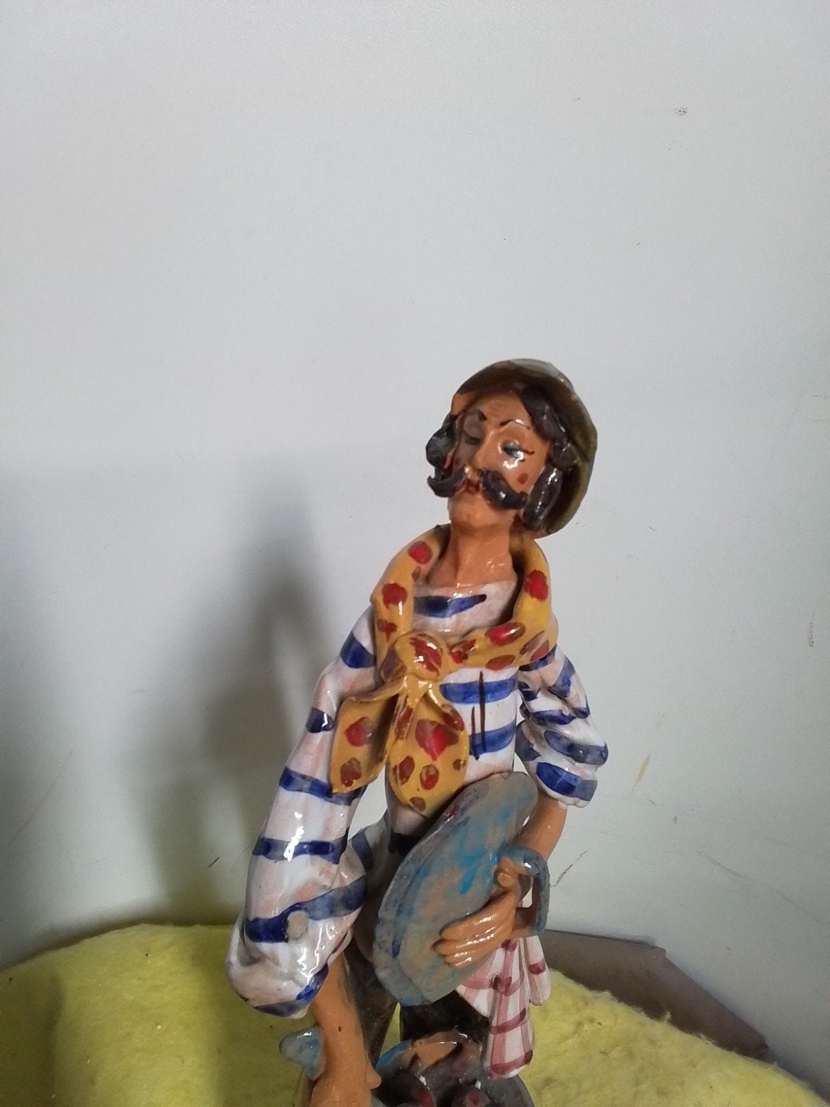 15251) mooi ceramisch beeldje slangen man  hoog 29cm, Ophalen of Verzenden