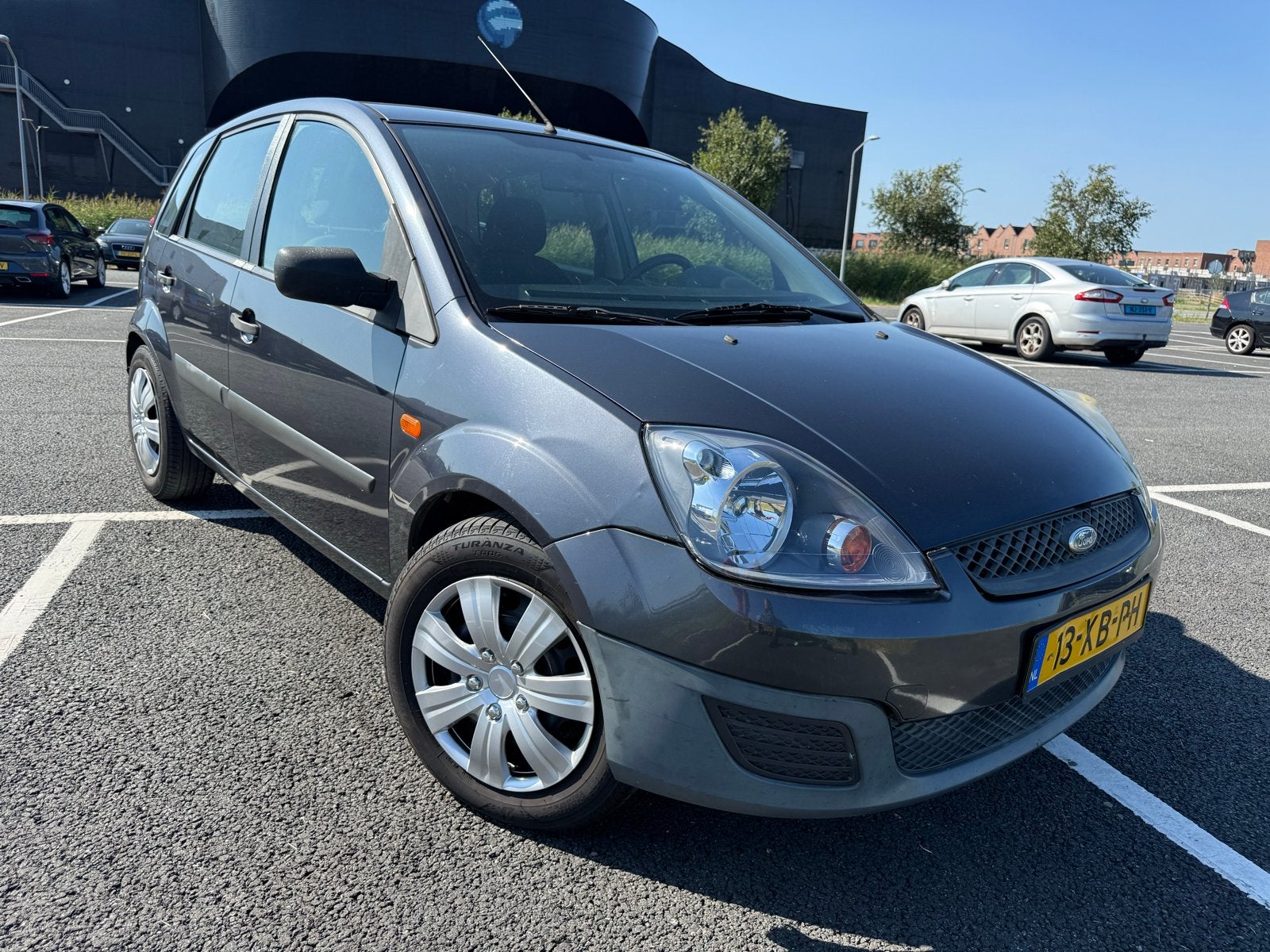 Ford Fiësta 1.3-8V/APK JULI 2027/5-DEURS/AIRCO/SCHERM/NAP, 1299 cc, Stof, 40 €/maand, 4 cilinders