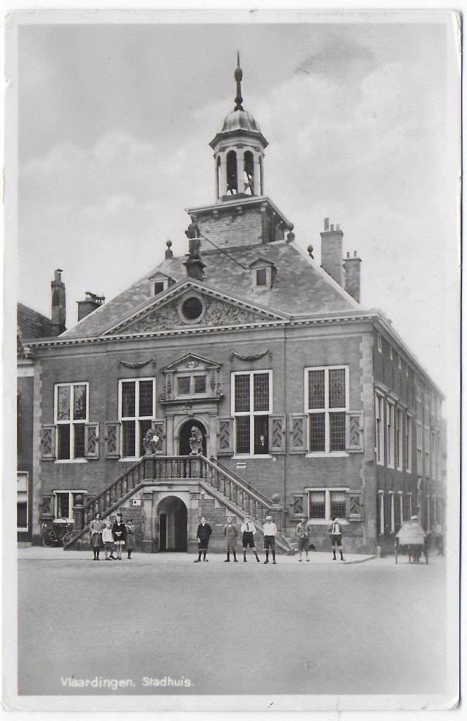 Vlaardingen Stadhuis oude gelopen ansichtkaart (7596), Ophalen of Verzenden, 1960 tot 1980, Gelopen, Zuid-Holland