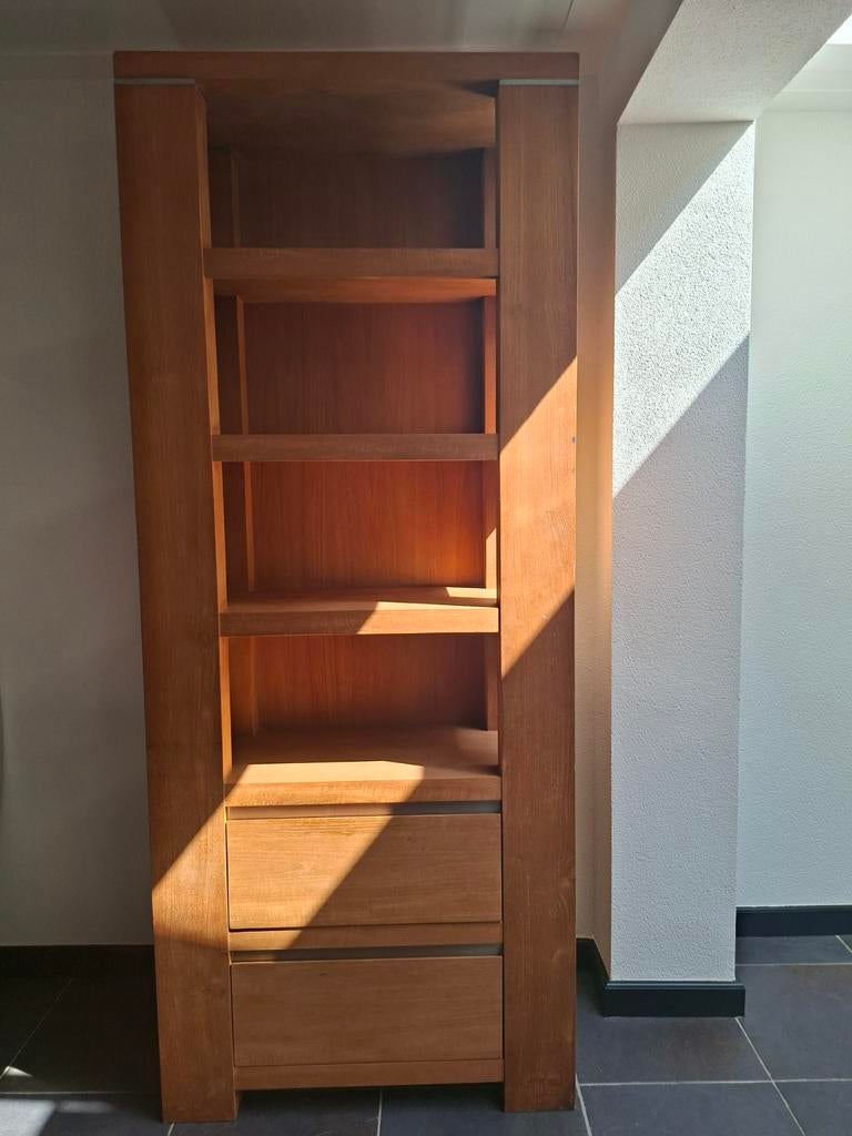GRATIS Hoge (boeken)kast, Ophalen, 25 tot 50 cm, 50 tot 100 cm
