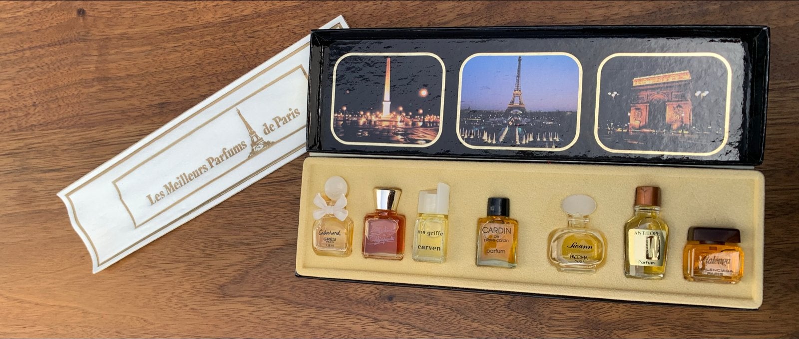 Vintage parfum mini set 'Les Meilleurs Parfums de Paris', Sieraden, Tassen en Uiterlijk, Verzenden, Zo goed als nieuw