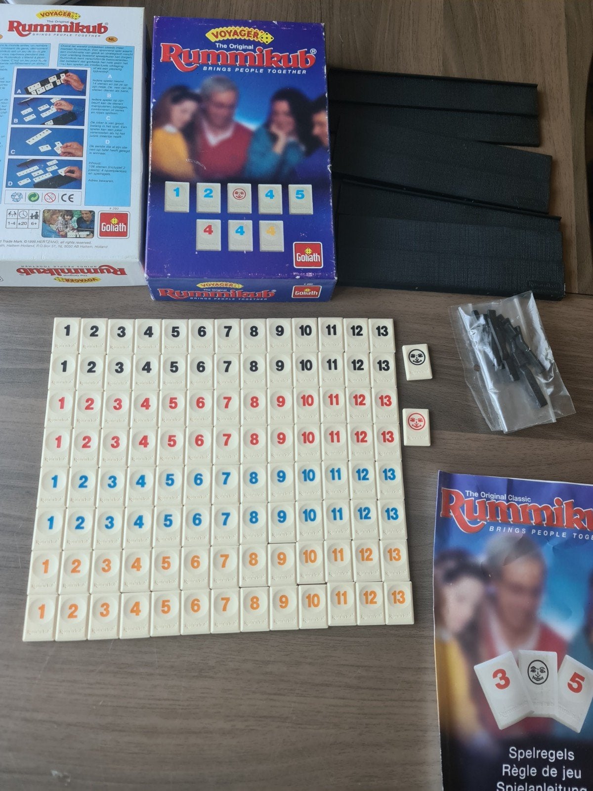 Rummikub - Zo goed als nieuw en compleet, Drie of vier spelers, Ophalen of Verzenden, Zo goed als nieuw, Goliath