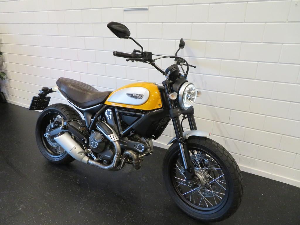 Ducati SCRAMBLER 800 ABS TOP! HISTORIE... (bj 2015), Bedrijf, Toermotor, 799 cc