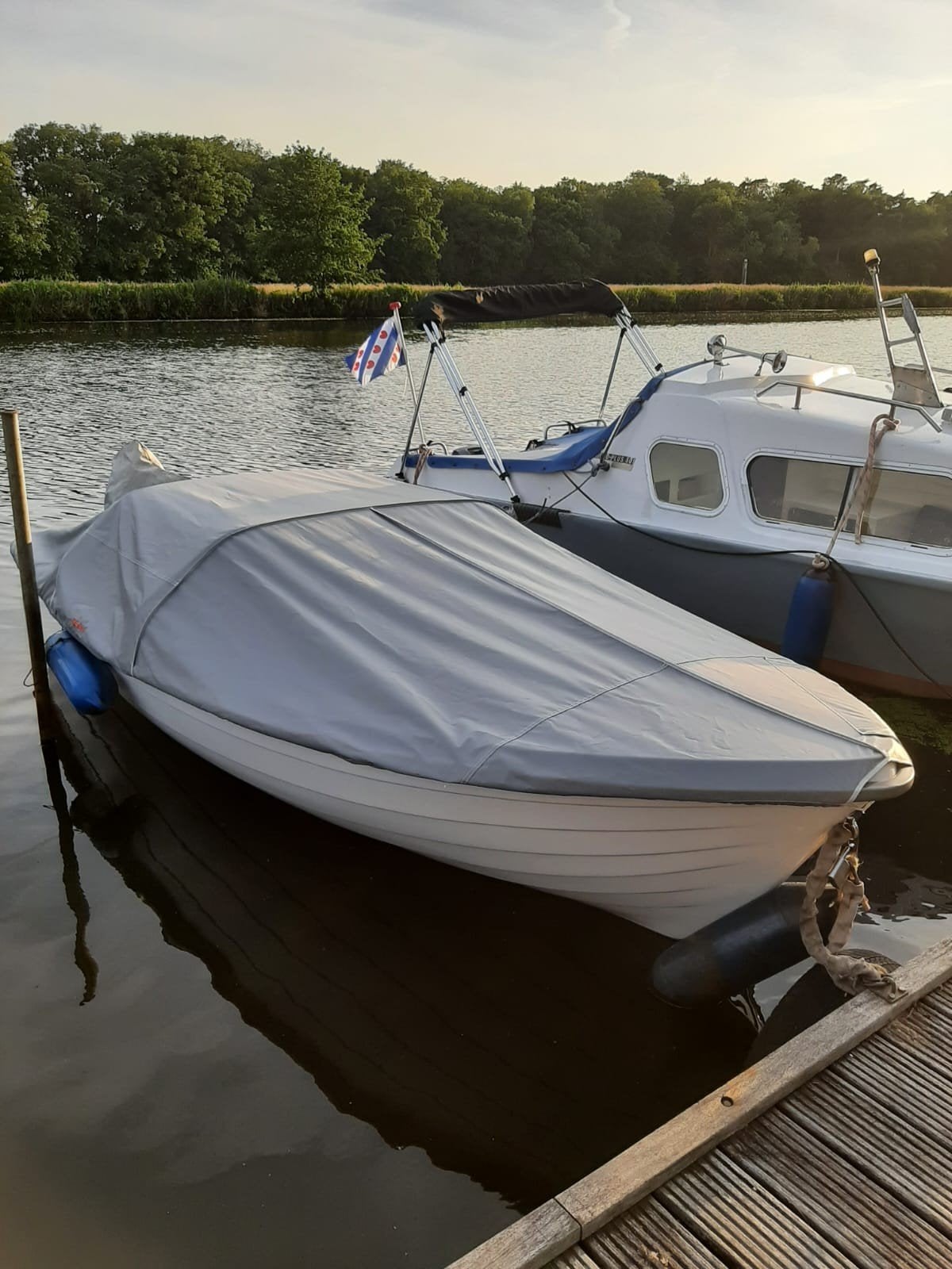 GEZOCHT Veilige aanlegsteiger op max 30 km van Zwolle, Watersport en Boten, Ophalen