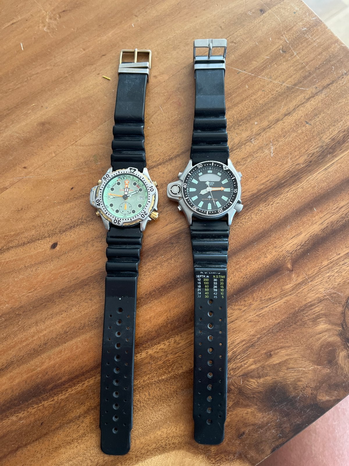 2x Citizen horloges - Duikhorloges met rubberen band, Gebruikt, Staal, Kunststof, Ophalen of Verzenden