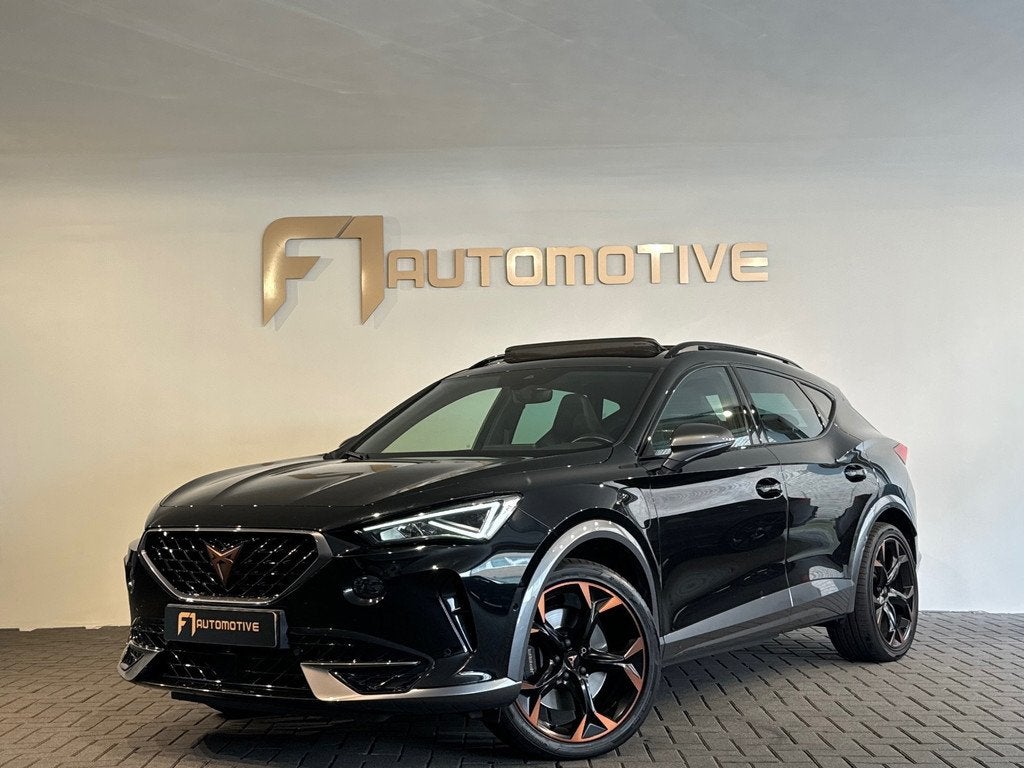 Cupra Formentor 1.4 e-Hybrid VZ Performance Pano|Memory|Trek, Gebruikt, 4 cilinders, Formentor, Zwart