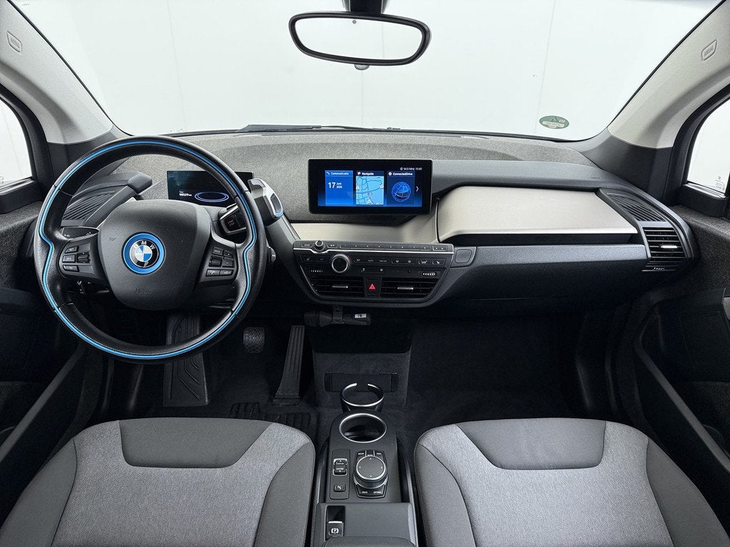 BMW i3 Executive Edition 120Ah 42kWh SOH 94% Warmtepomp Two-, Auto's, BMW, Automaat, Gebruikt, Zwart, 43 €/maand