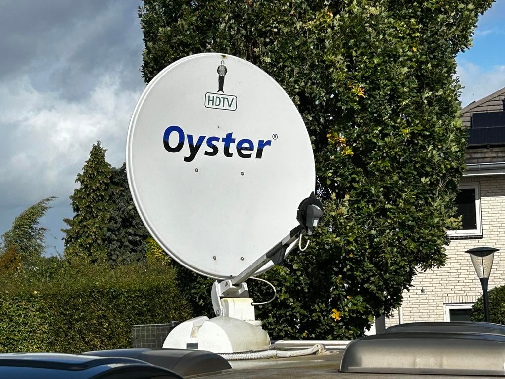 Automatische Oyster Schotel 85 Single - Complete Set, Caravans en Kamperen, Camper-accessoires, Ophalen, Gebruikt